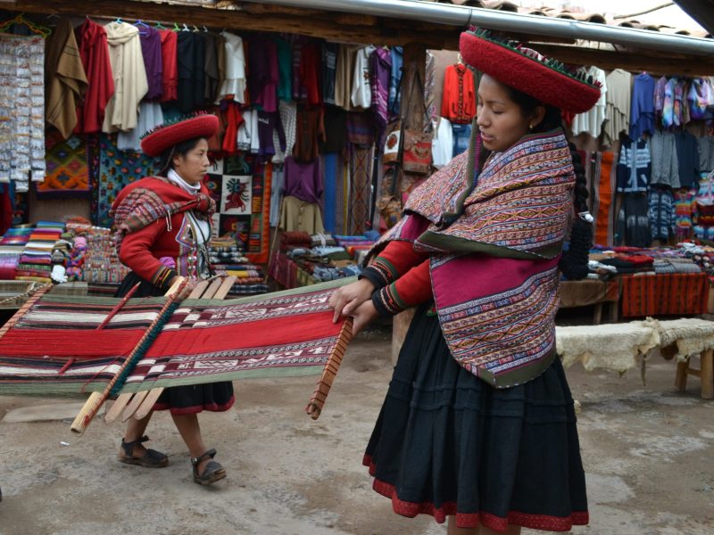 Chincheros-Valle-sagrado-textiles